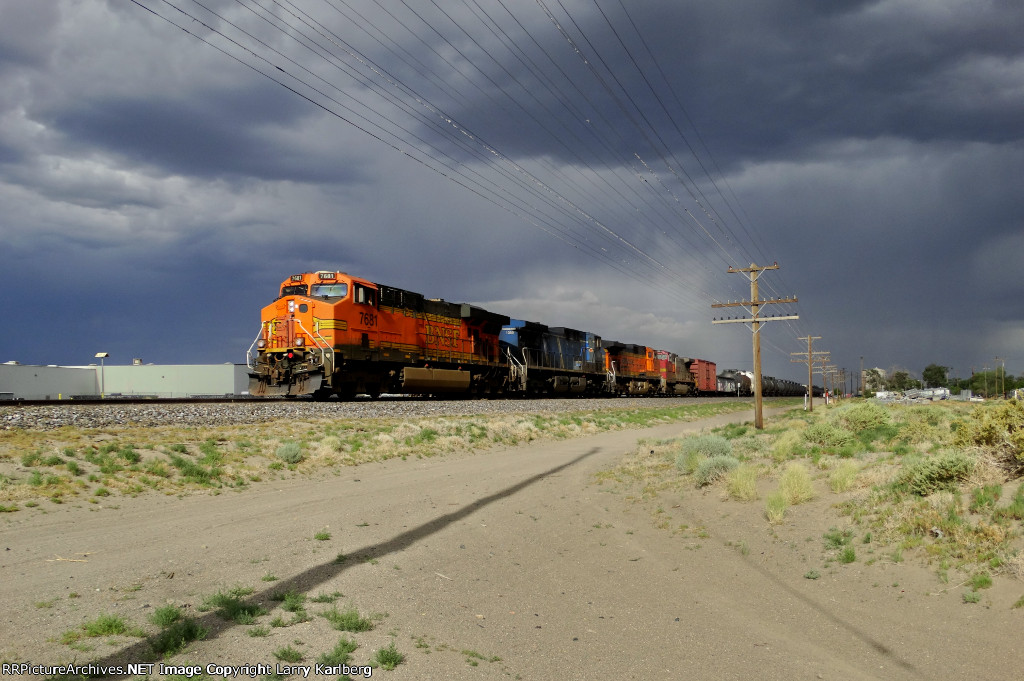 BNSF 7681